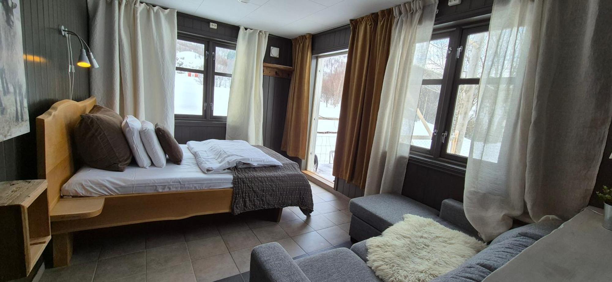 Yggdrasil Farmhotel Retreat, Spa & Yoga Straumsbukta ห้อง รูปภาพ